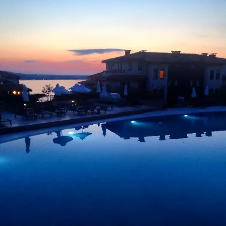 Daire Garden In Santa Marina Village