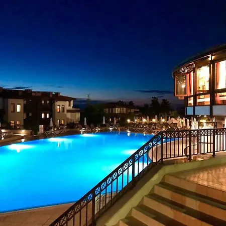 Daire Garden In Santa Marina Village *